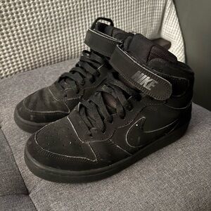 Big Kid Nike Court Borough Mid 2 High Top Sneaker